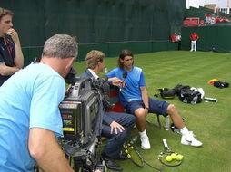 纳达尔生活照,网球场上的王者，生活中的真我风采